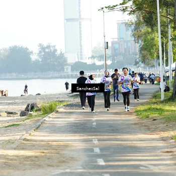Runner Photo 6076743