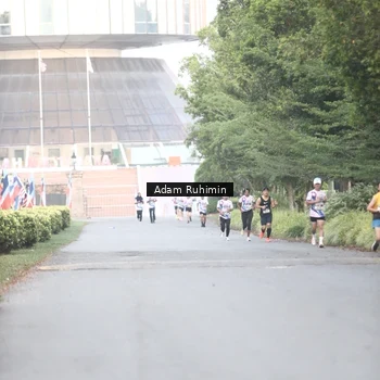 Runner Photo 6076859