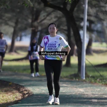 Runner Photo 6076875