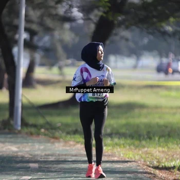 Runner Photo 6076893