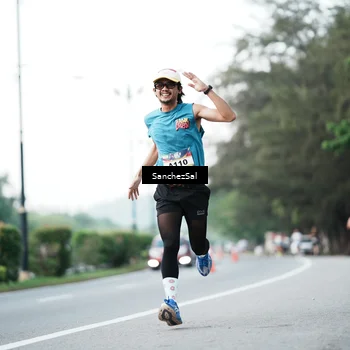 Runner Photo 6076895