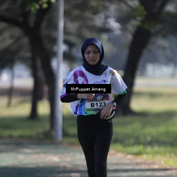 Runner Photo 6076899
