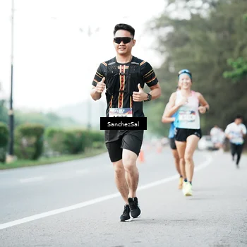 Runner Photo 6076957