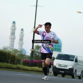 Runner Photo 6077042