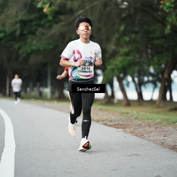 Runner Photo 6077046