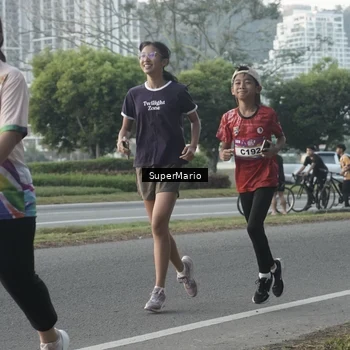 Runner Photo 6077049