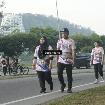 Runner Photo 6077054