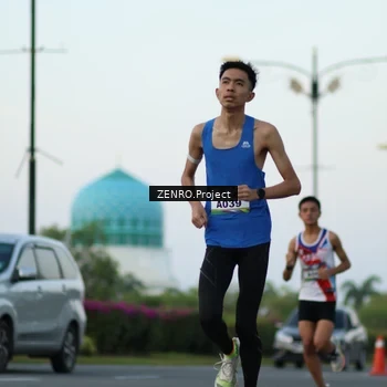 Runner Photo 6077305