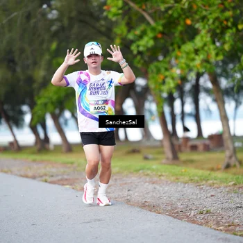 Runner Photo 6077320
