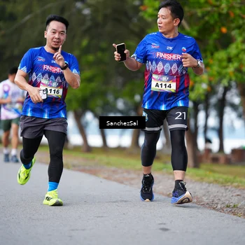 Runner Photo 6077470