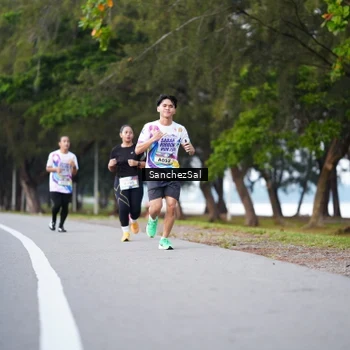 Runner Photo 6077600