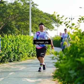 Runner Photo 6077855