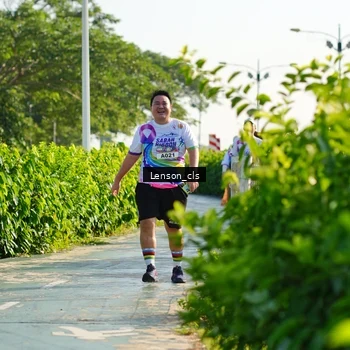Runner Photo 6077877