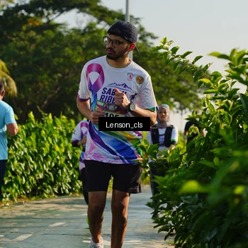 Runner Photo 6077942