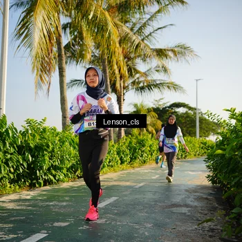 Runner Photo 6078007