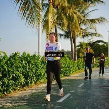 Runner Photo 6078042