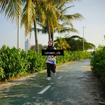 Runner Photo 6078044