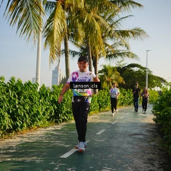 Runner Photo 6078055
