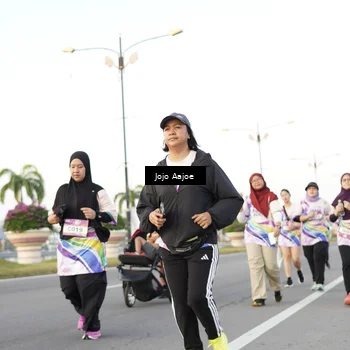Runner Photo 6078101