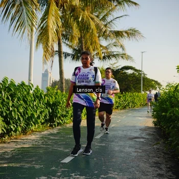 Runner Photo 6078230