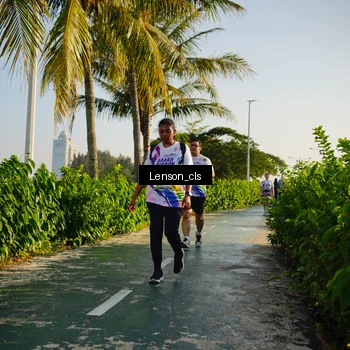 Runner Photo 6078260