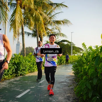 Runner Photo 6078303