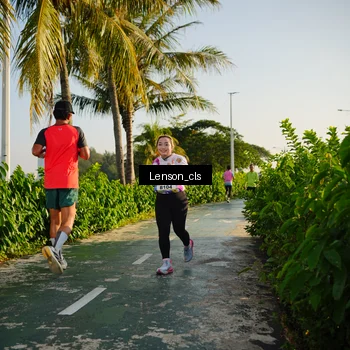 Runner Photo 6078308
