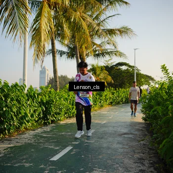 Runner Photo 6078378