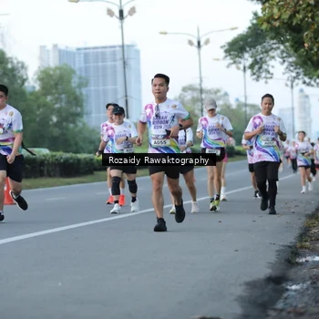 Runner Photo 6079801