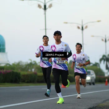 Runner Photo 6079836