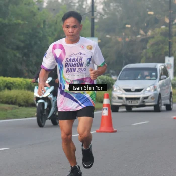 Runner Photo 6080003