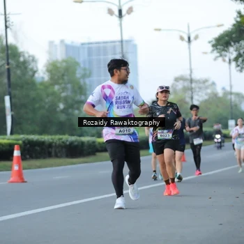 Runner Photo 6080190