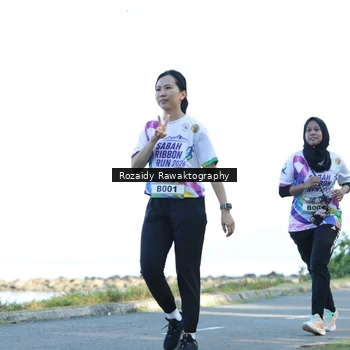 Runner Photo 6080260