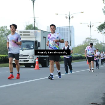 Runner Photo 6080360