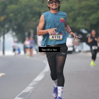Runner Photo 6080365