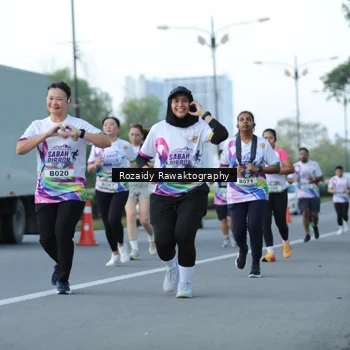 Runner Photo 6080434