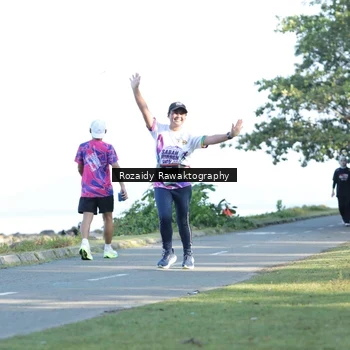 Runner Photo 6080514
