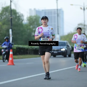 Runner Photo 6080635