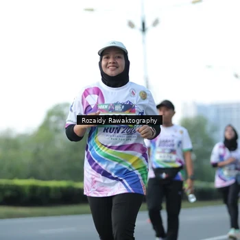 Runner Photo 6080664