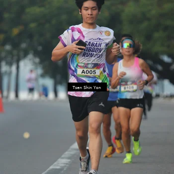 Runner Photo 6080696