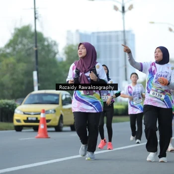 Runner Photo 6080737