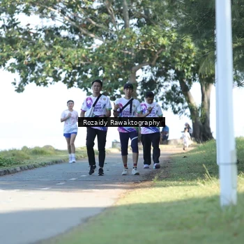 Runner Photo 6080804