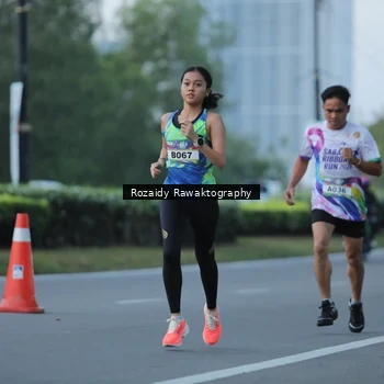 Runner Photo 6080828