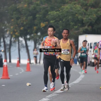 Runner Photo 6081024