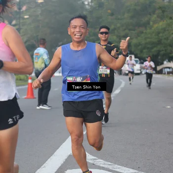 Runner Photo 6081062