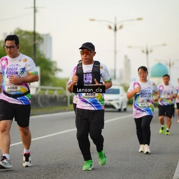 Runner Photo 6081073