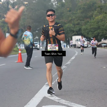Runner Photo 6081145