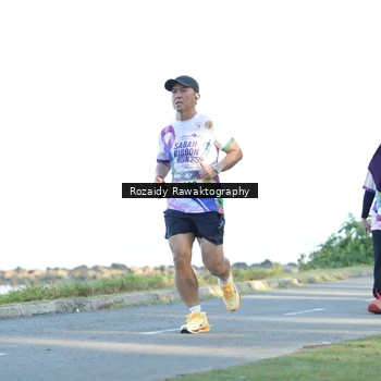 Runner Photo 6081159