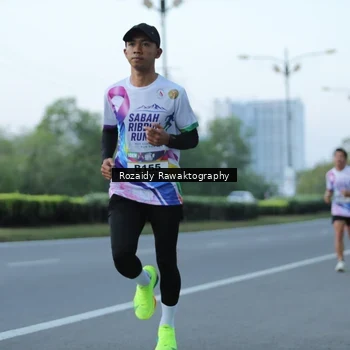 Runner Photo 6081244