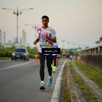 Runner Photo 6081375